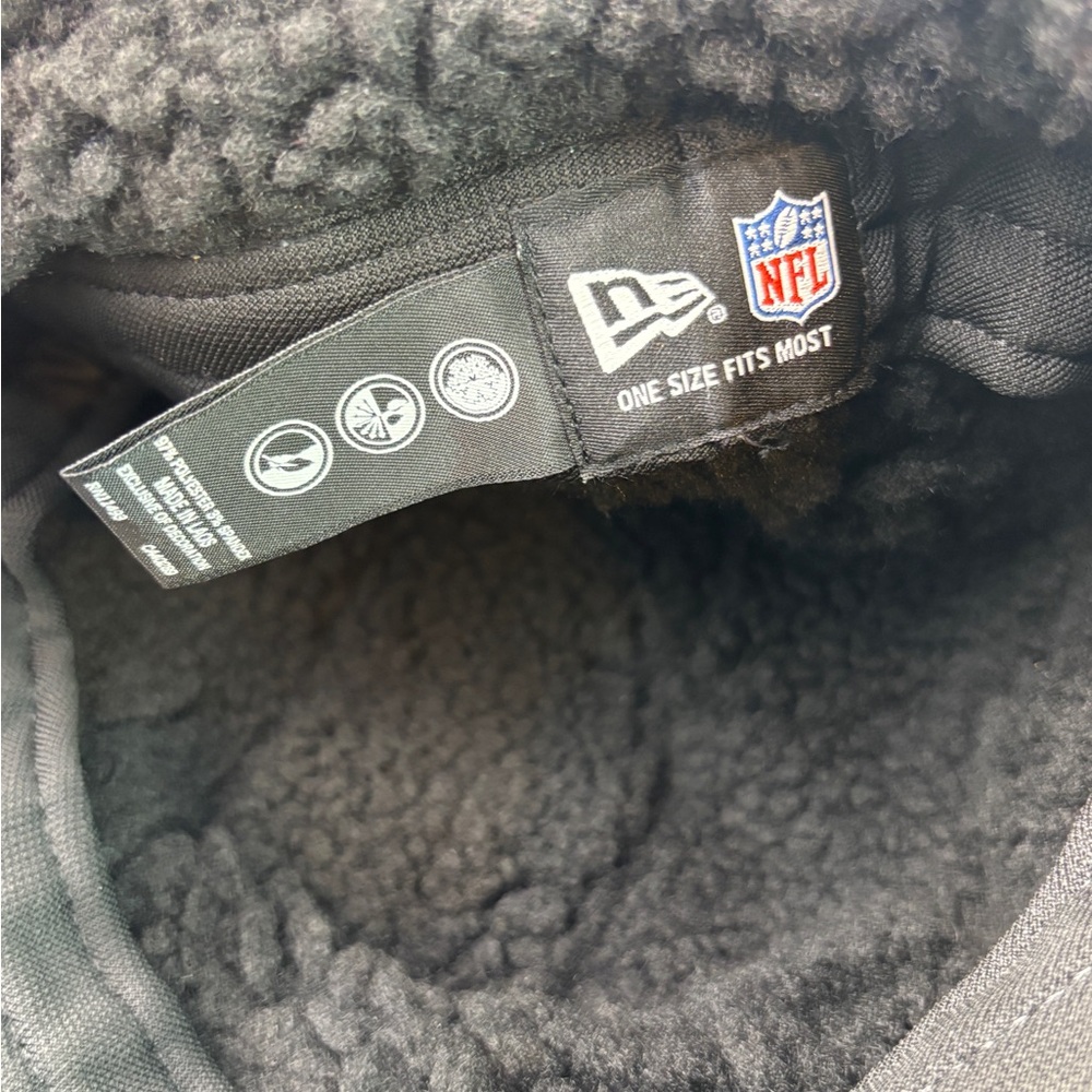 New Era Indianapolis Colts Charcoal 2025 Earflap Cap - Picture 7 of 7